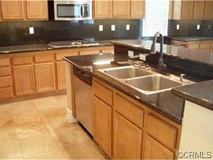 5th image of 16761 Carob Ave