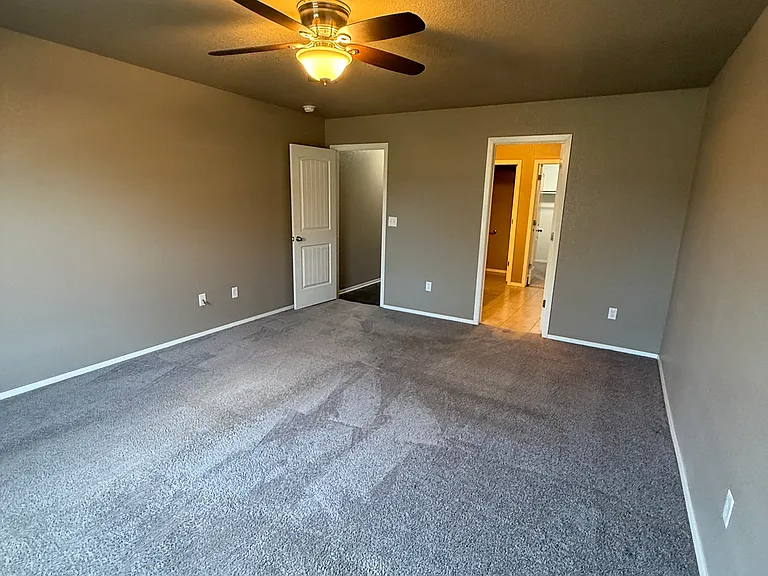 2909 N 14th Pl — Photo 5