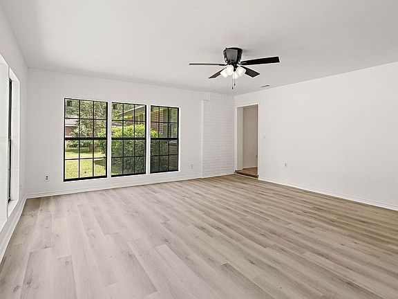 4th image of 702 Davenport Ave