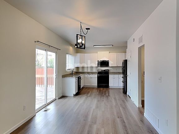 3rd image of 7231 McEwan St
