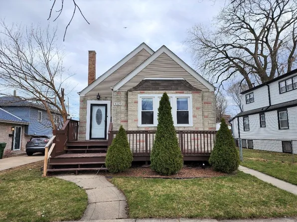 9329 S Utica Ave, Evergreen Park, IL 60805