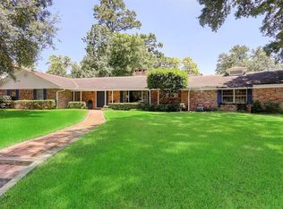 237 Merrie Way Ln, Houston, TX 77024