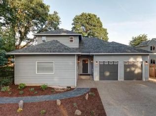19322 Auburn Dr, Oregon City, OR 97045