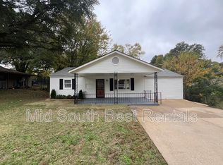 829 Carrolton Rd, Memphis, TN 38127