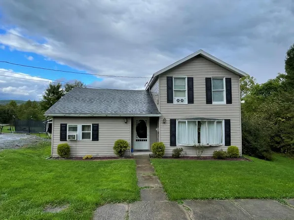 239 Brooklyn St, Mansfield, PA 16933