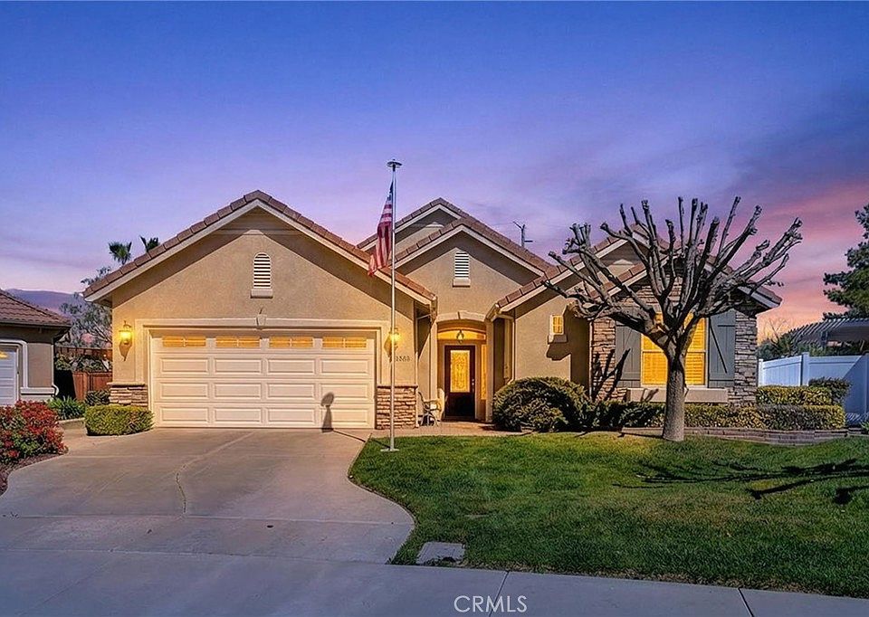 1st image of 39256 Beringer Dr