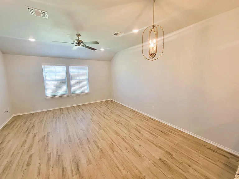 1235 Lexington Dr #B — Photo 15