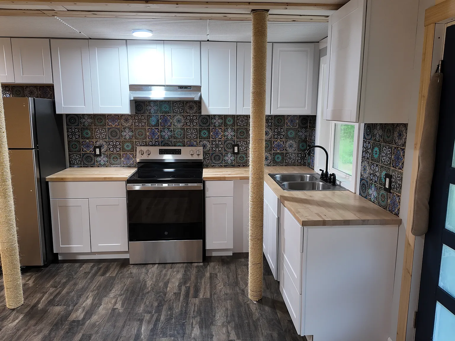 1 bed, 1400 sqft, $1,250 — Photo 4