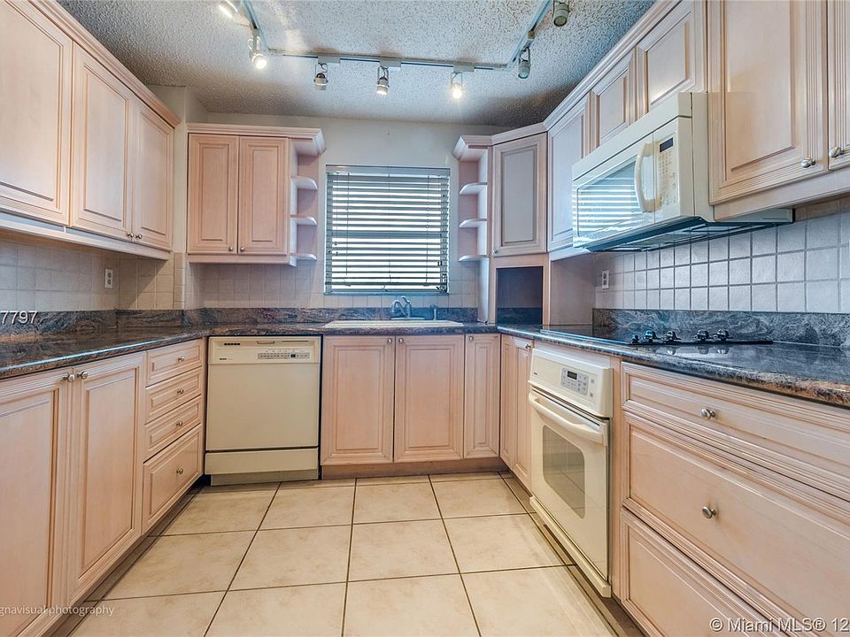 1st image of 2781 NE 183rd St