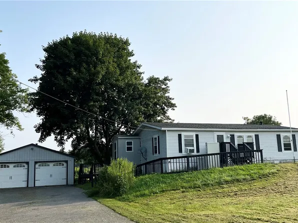 7551 Jackson School Rd, Lyons, NY 14489