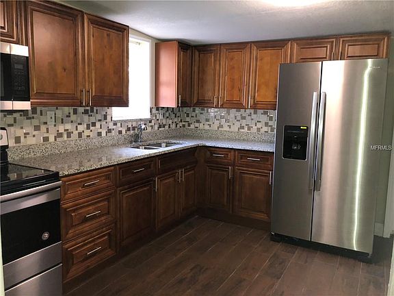 2nd image of 7218 N Lois Ave