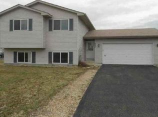 624 Fairmont Ave N, Montrose, MN 55363