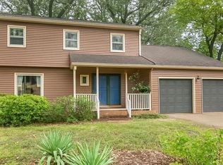 5 Landmark Ct, Hampton, VA 23666