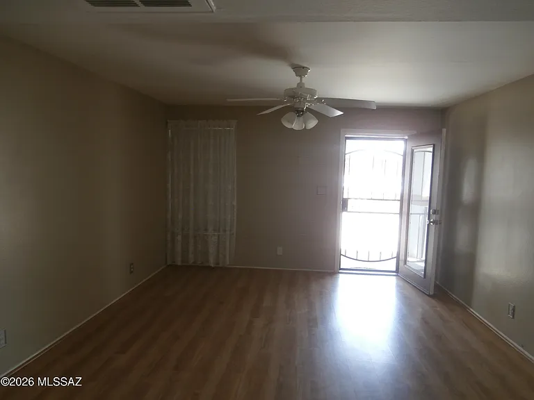 133 S Paseo Pena — Photo 6