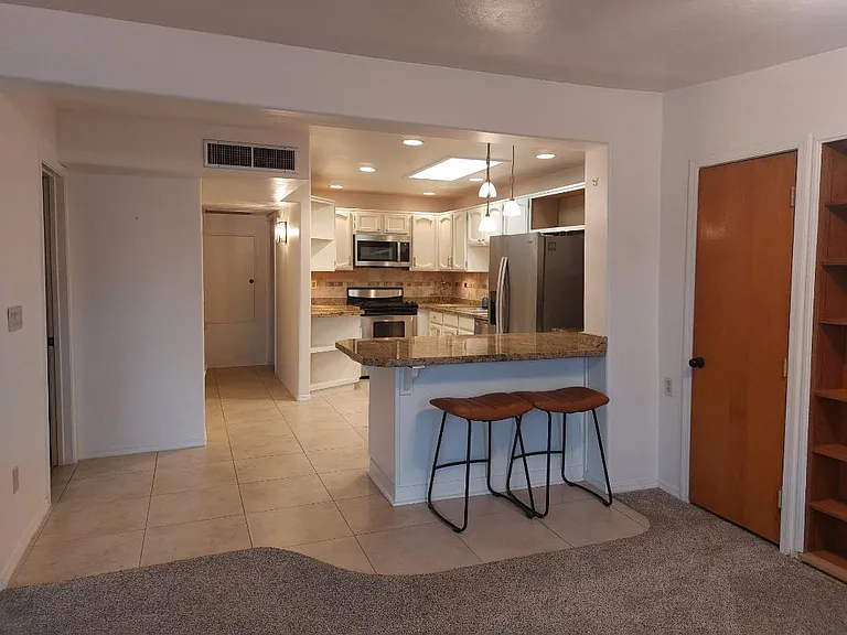 N Canyon Dr — Photo 7