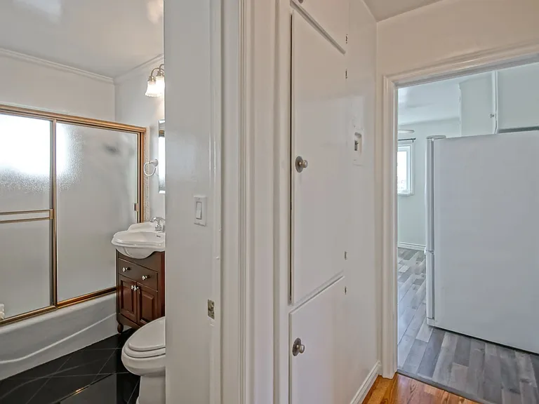 330 Bungalow Dr — Photo 10