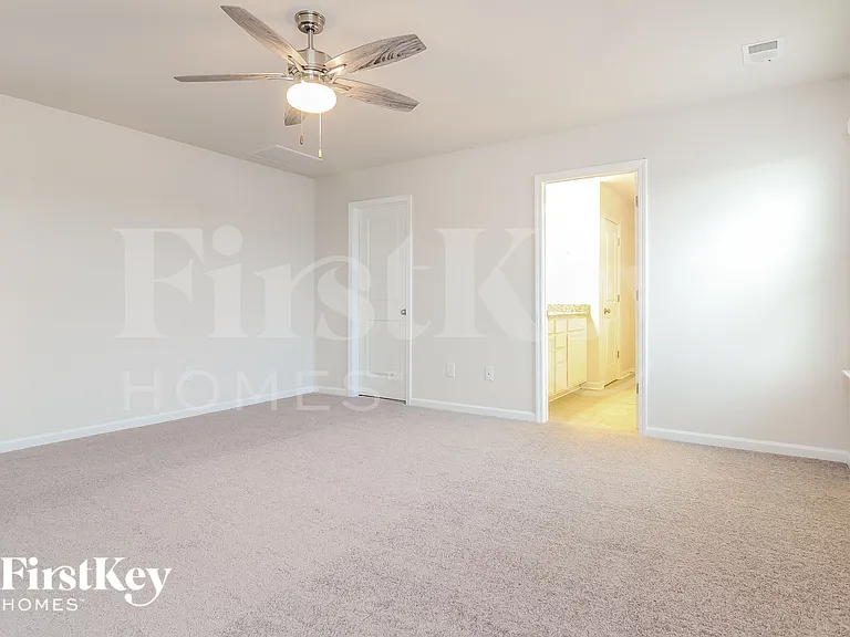 604 Goldburn Way — Photo 9