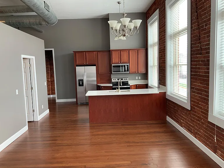 2231 W Franklin St #A — Photo 1