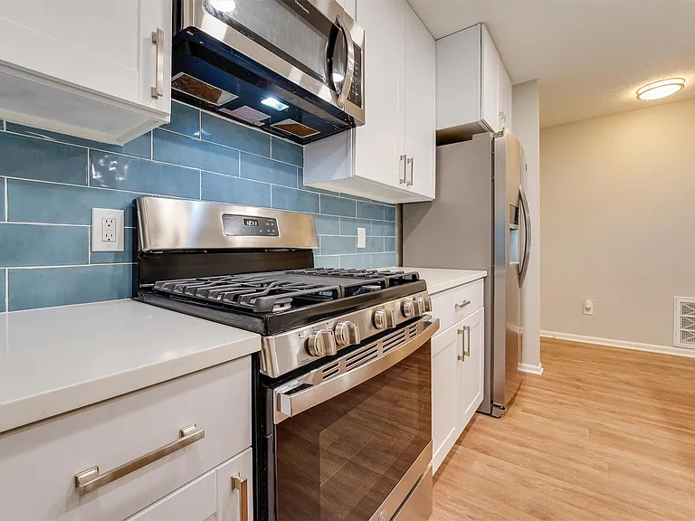 21 E Brookberry Ct — Photo 6