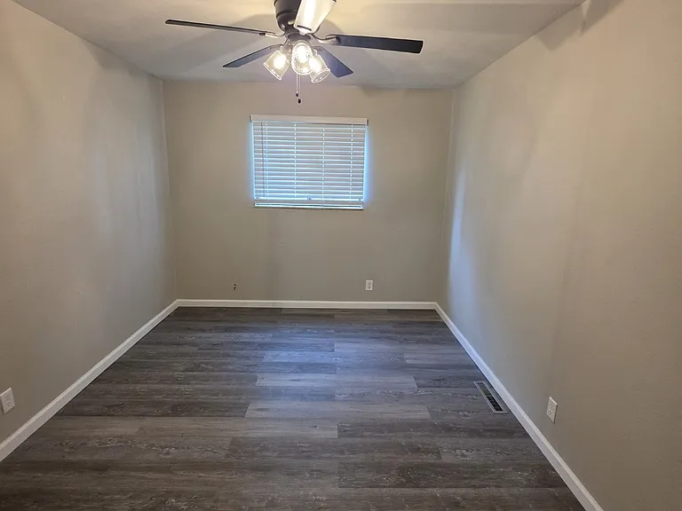 3306 Saratoga Dr — Photo 10