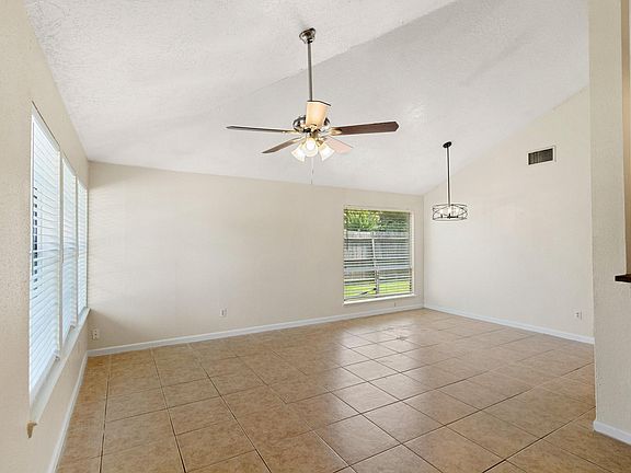 5th image of 5218 Beaverbrook Dr