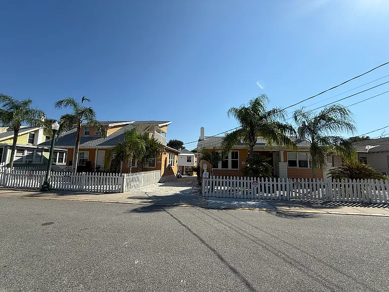 21 S Hollywood Ave #6 — Photo 10