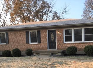 6012 Moorhaven Dr, Louisville, KY 40219