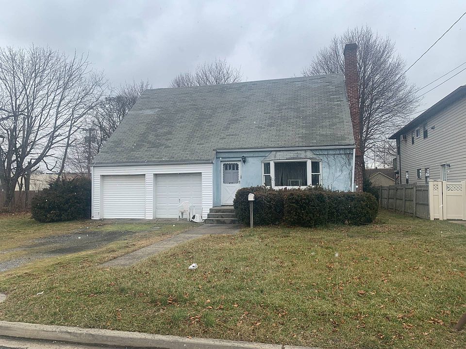 1st image of 3461 Locust Ave
