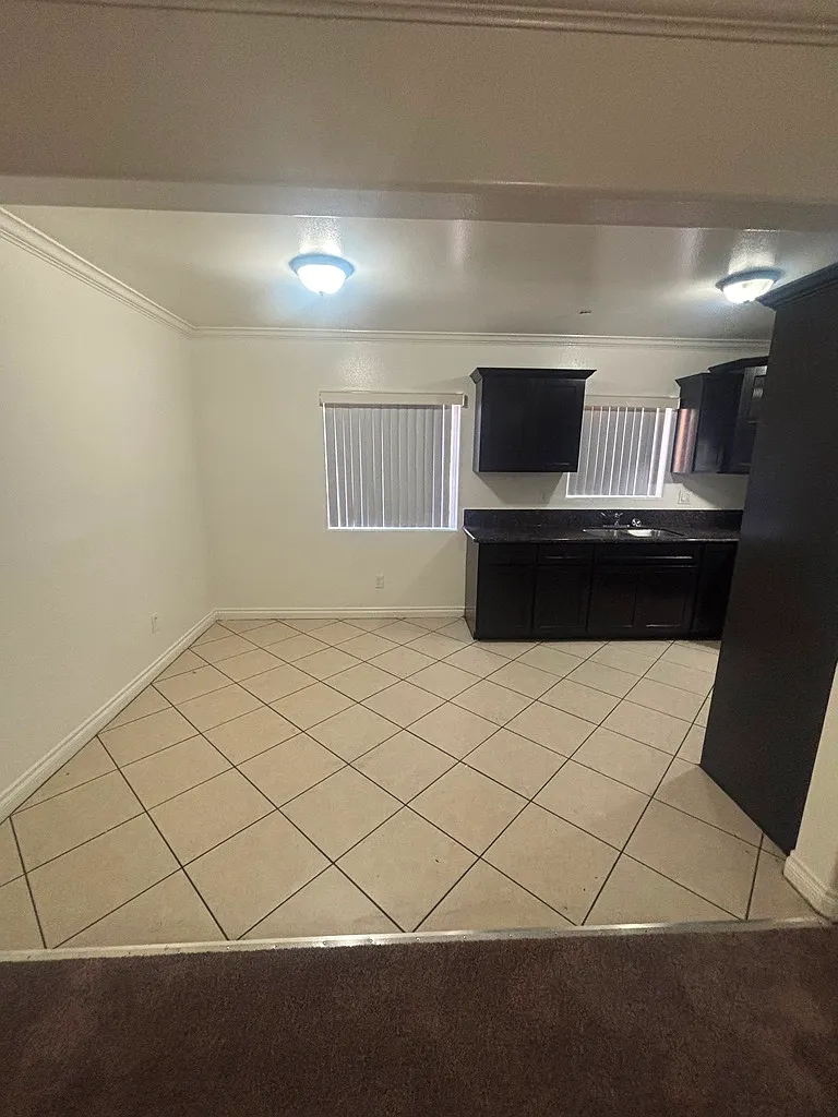5 bed, 1805 sqft, $3,900 — Photo 4
