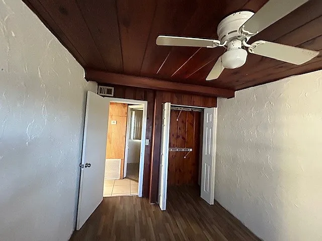 2135 E Camp N Comfort Ln — Photo 6