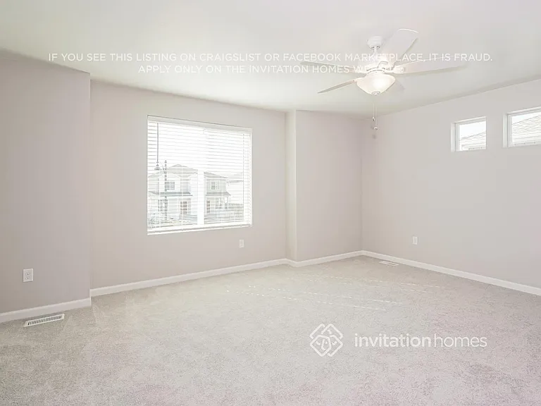 30 N Riverside Dr — Photo 9
