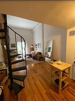 Rented by Prince Real Estate Associates LLC | media 18