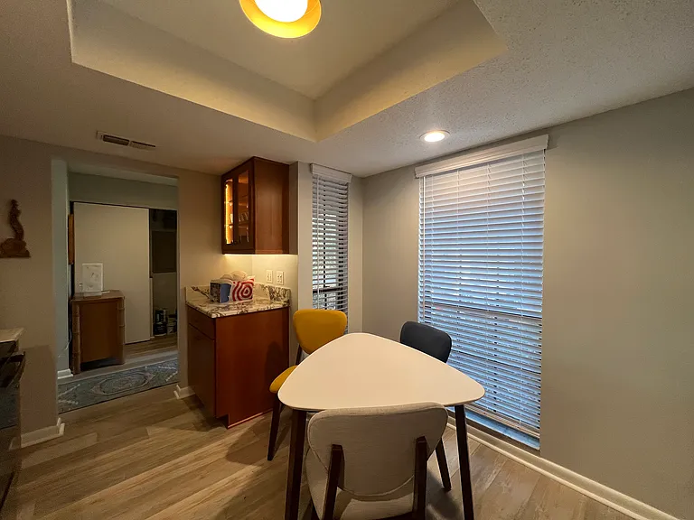 133 Bermuda Ct — Photo 32