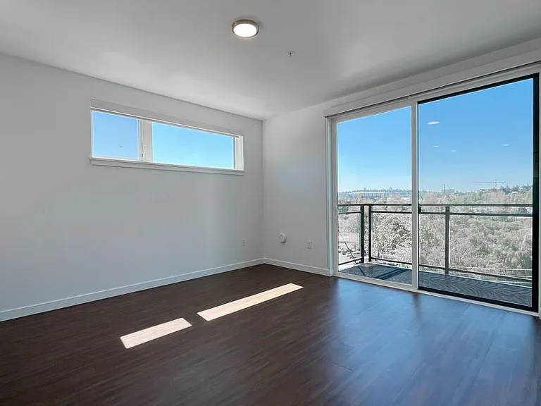 Spur Apartments — Photo 221