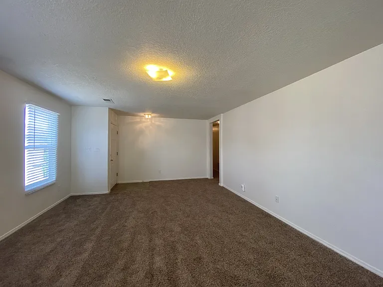 2173 Sagecrest Loop NE — Photo 3
