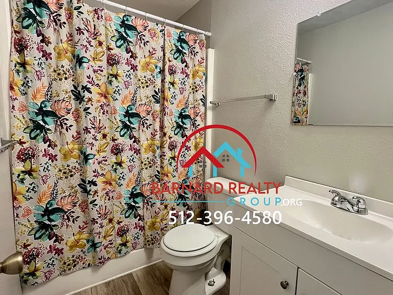 108 Lady Bird Lane — Photo 12