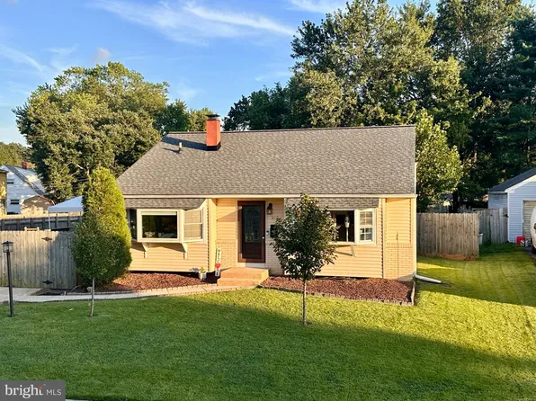 612 Banyan Rd, Newark, DE 19713