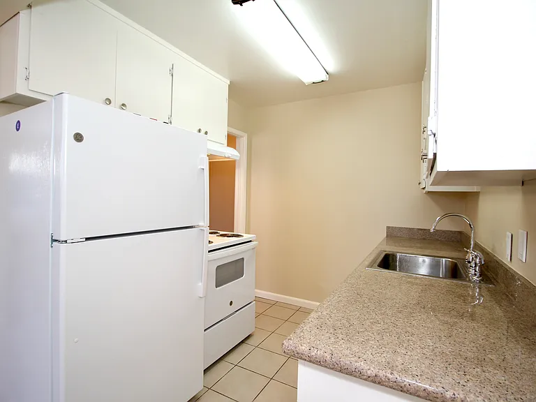 205 Smalley Ave #1 — Photo 6