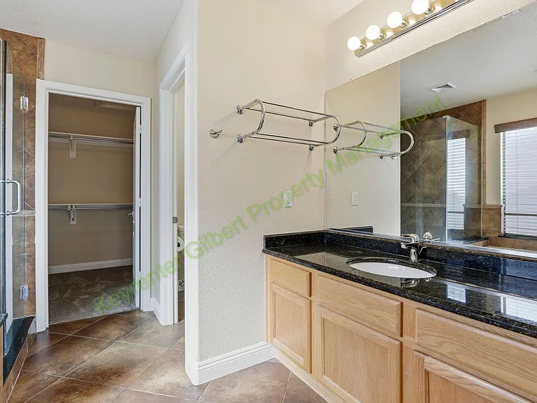 1137 S Hazel St — Photo 28