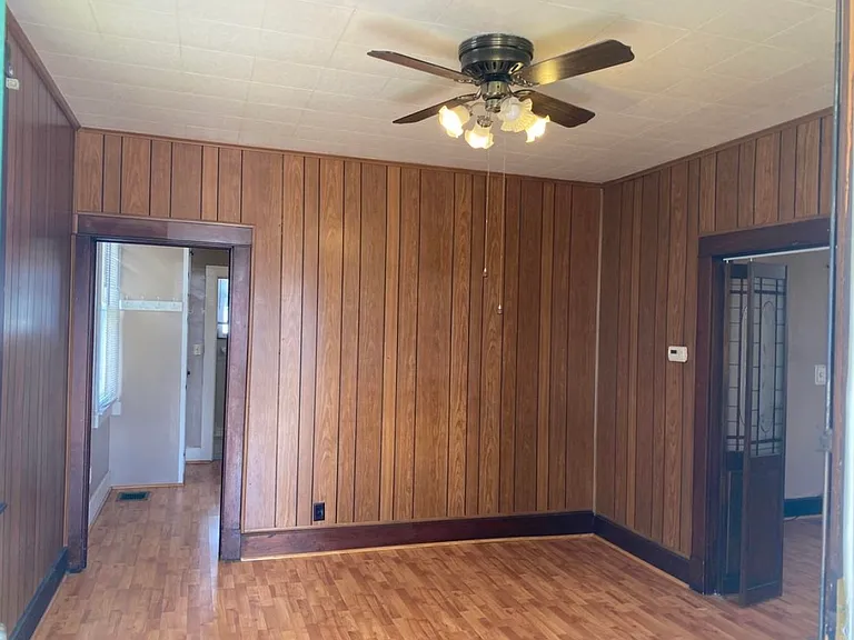 710 Reis Ave — Photo 2