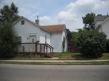 1st image of 213 S Elm St