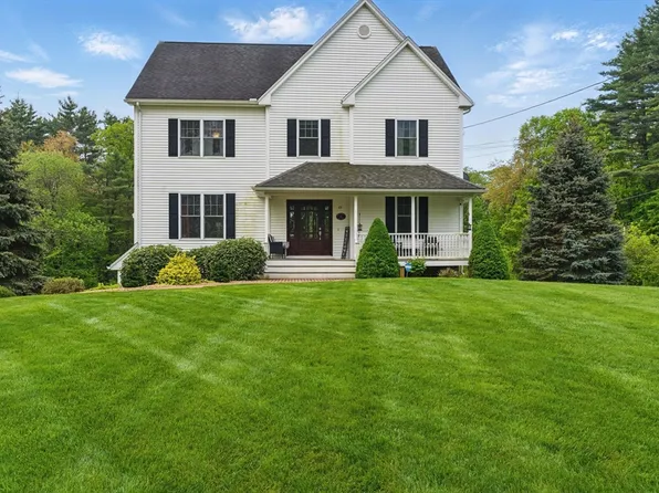 65 West St, Belchertown, MA 01007