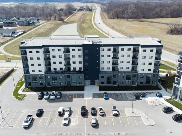 7333 Meo Blvd #111, Lasalle, ON N9H 0A8