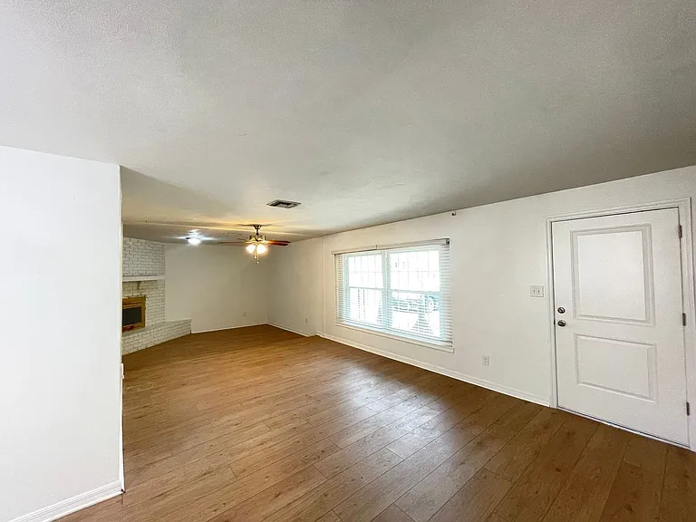 44 S Cortez Ave — Photo 4