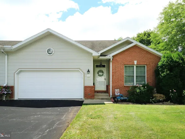 102 Rosewood Cv, Bellefonte, PA 16823