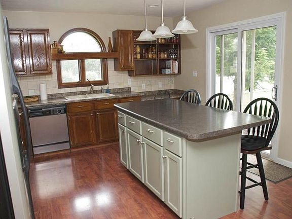5th image of 53631 County Road 1