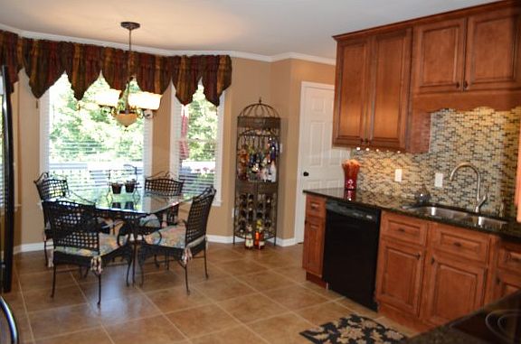 2nd image of 1225 Olde Oaks Dr