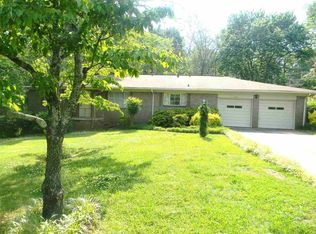 2525 Skyway St, Gadsden, AL 35904
