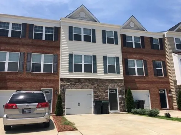 136 Tree Line Dr, Fredericksburg, VA 22405