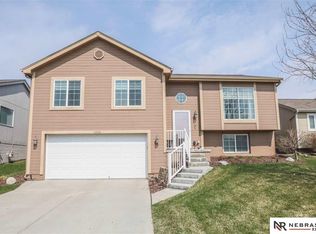 16868 Camden Ave, Omaha, NE 68116